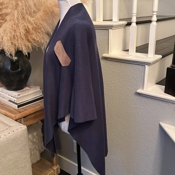 Soft Surroundings Georgianna Wrap Shawl Poncho Missy One Size - Picture 3 of 7